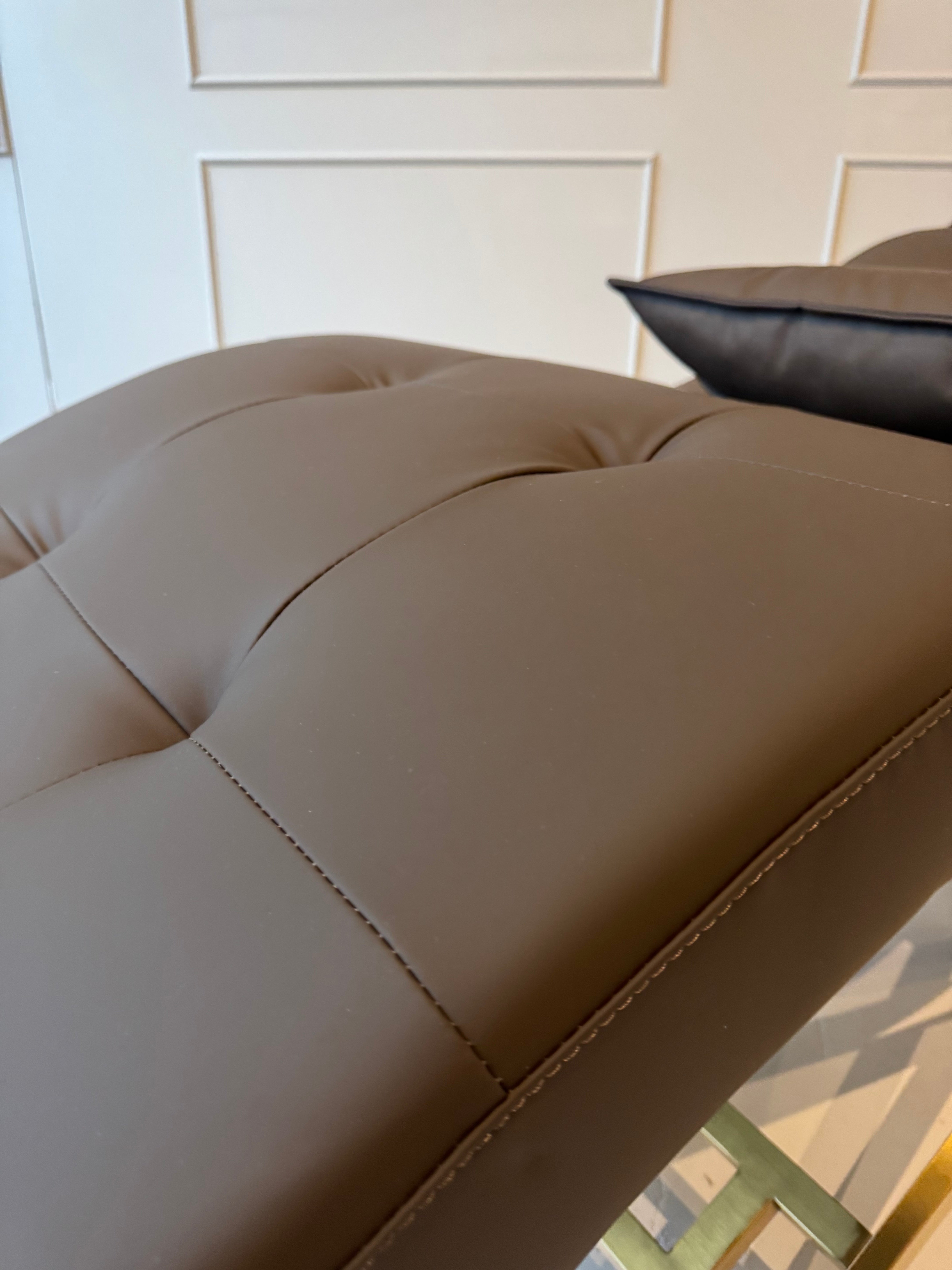 Nova Leather Look dark Brown