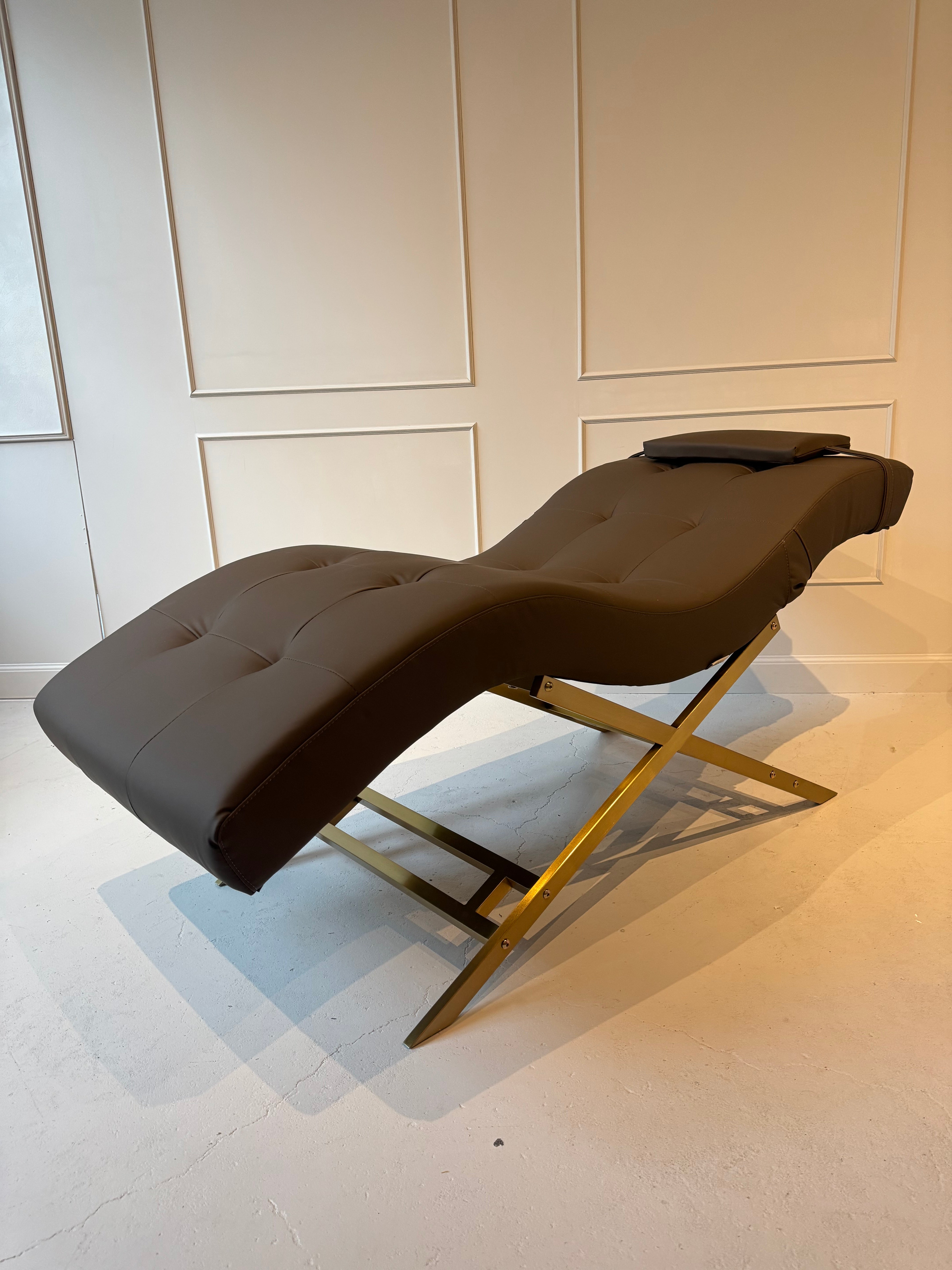 Nova Beauty Seat