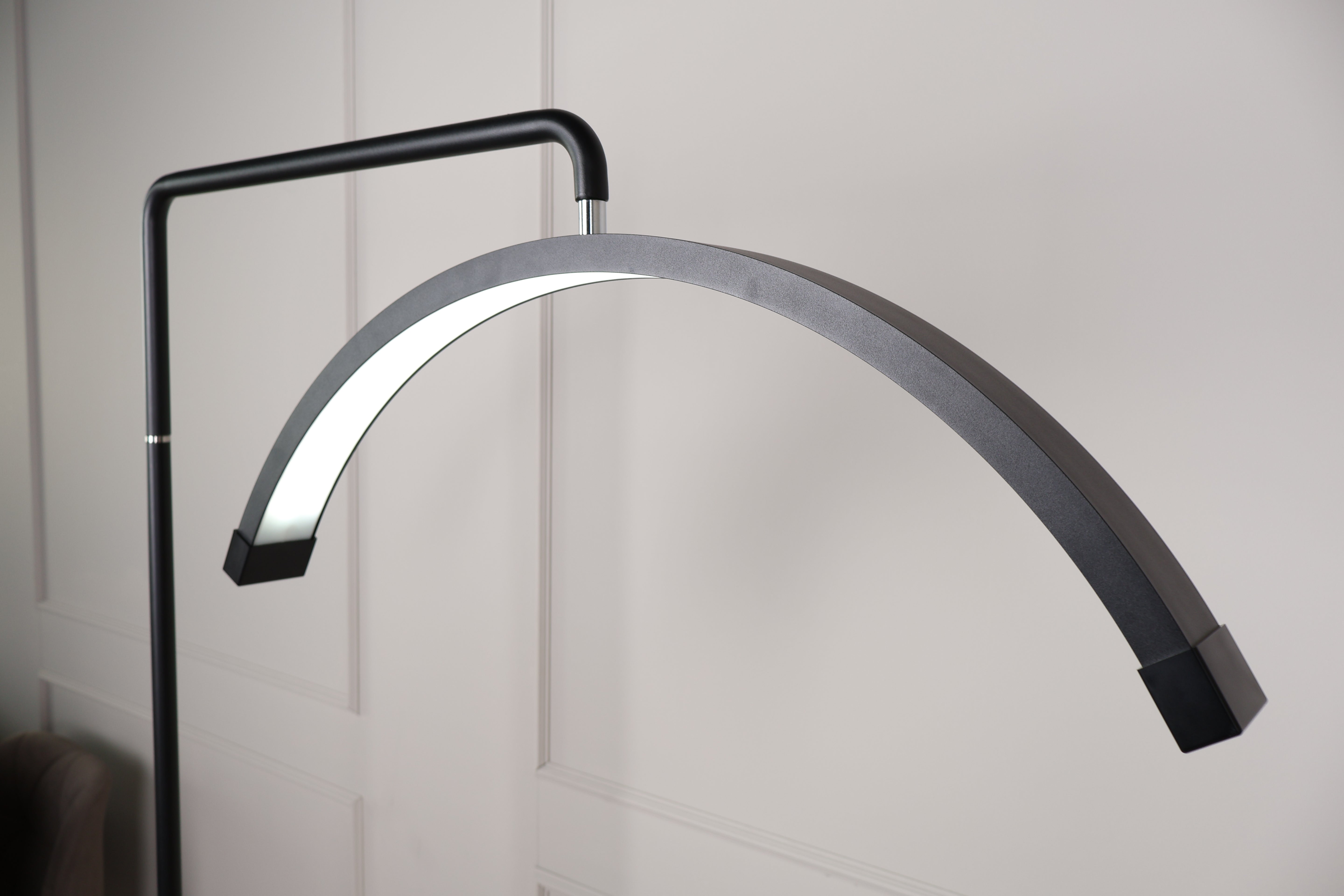 Beauty Light Black