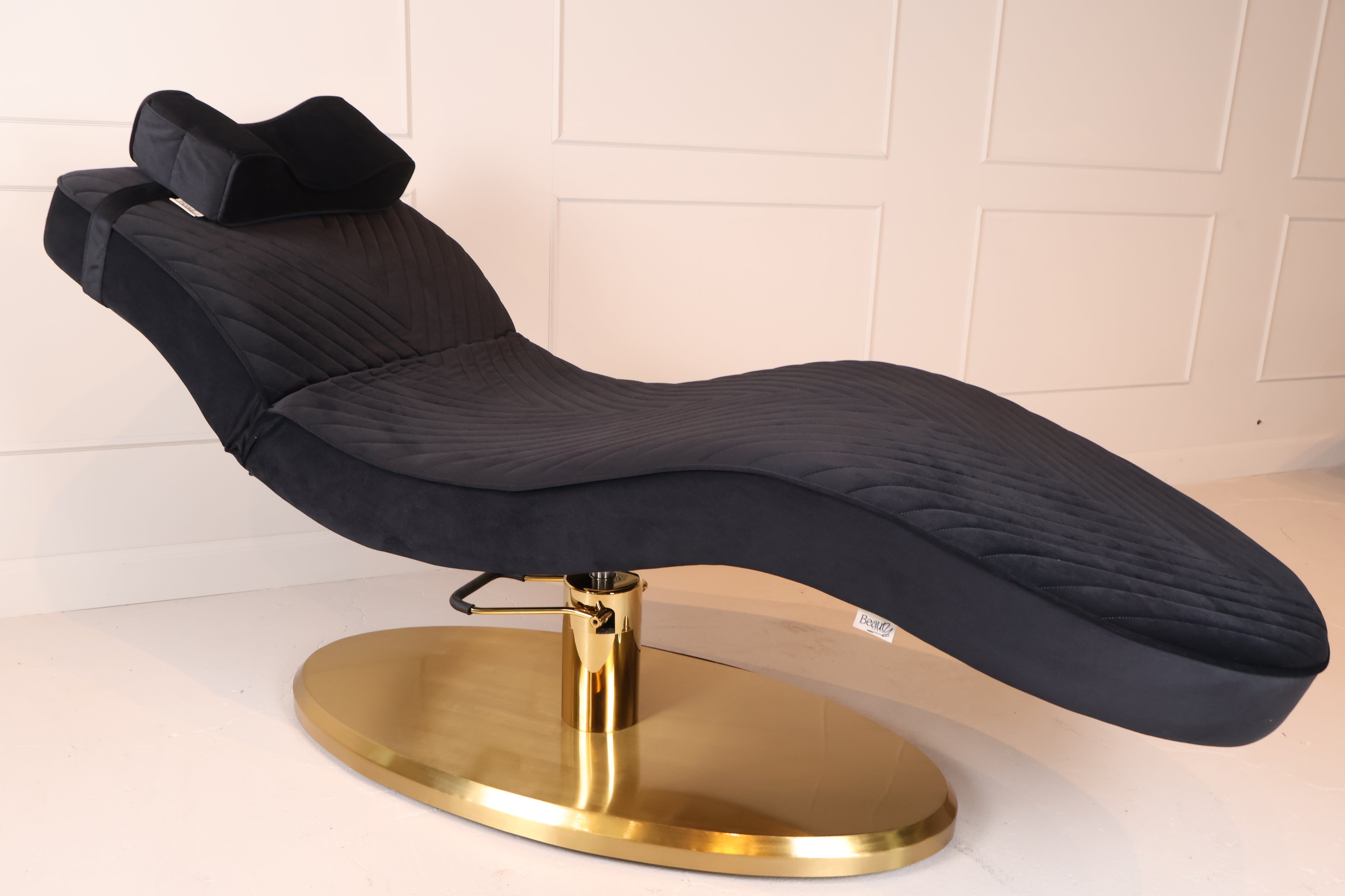 Luna Beauty Seat
