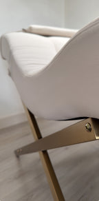 Velvet Light Creme With Gold