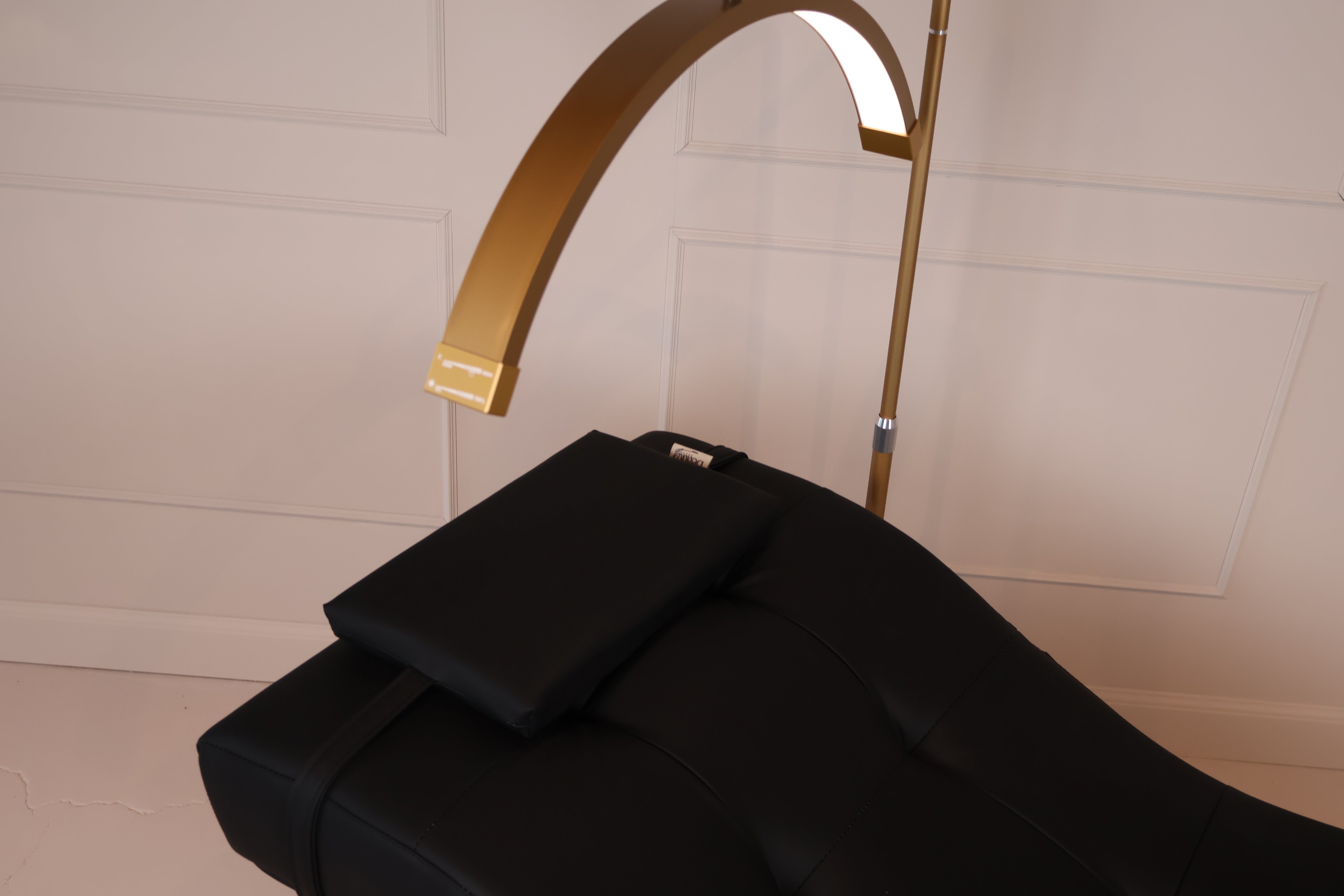 Nova Leather Look Black