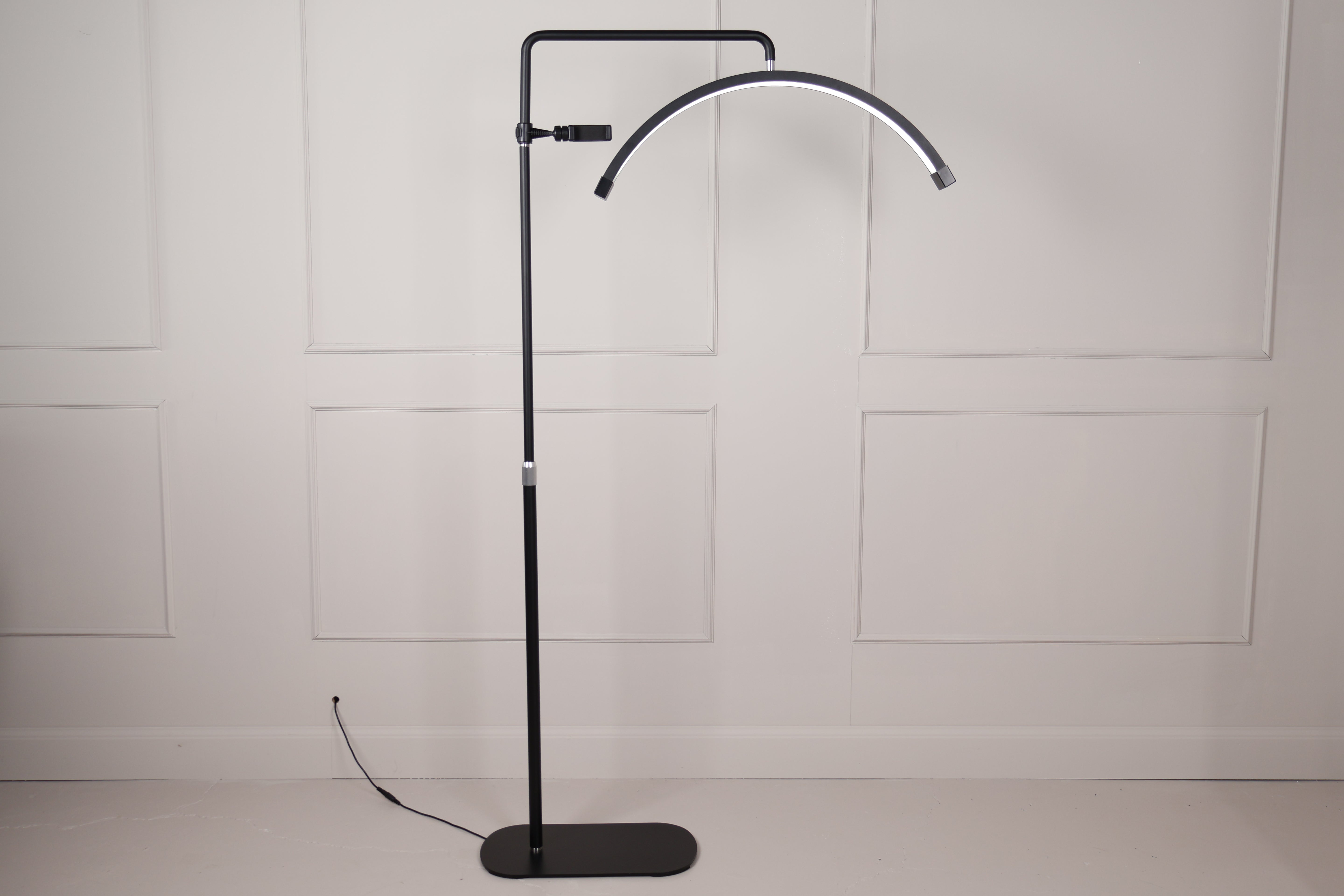 Beauty Light Black