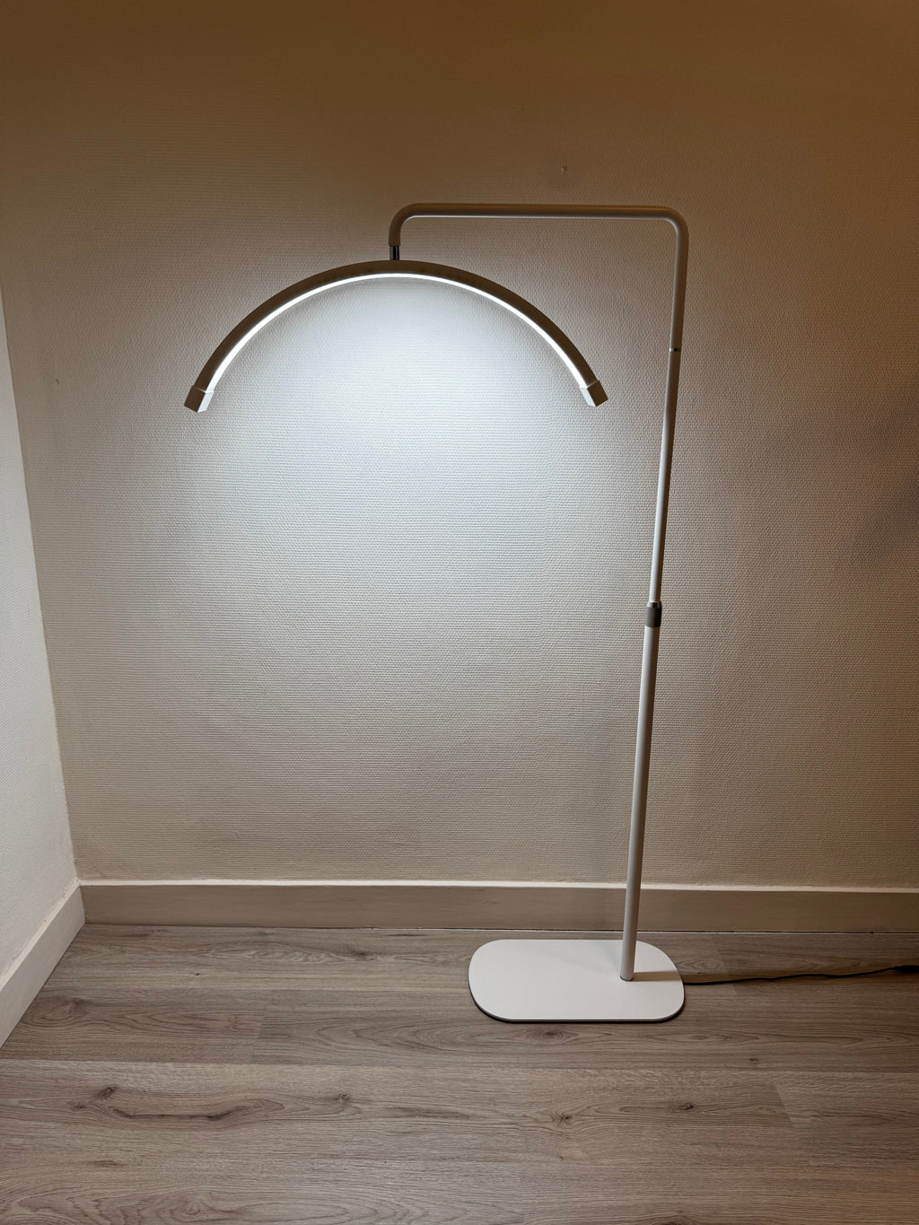 Beauty Light White