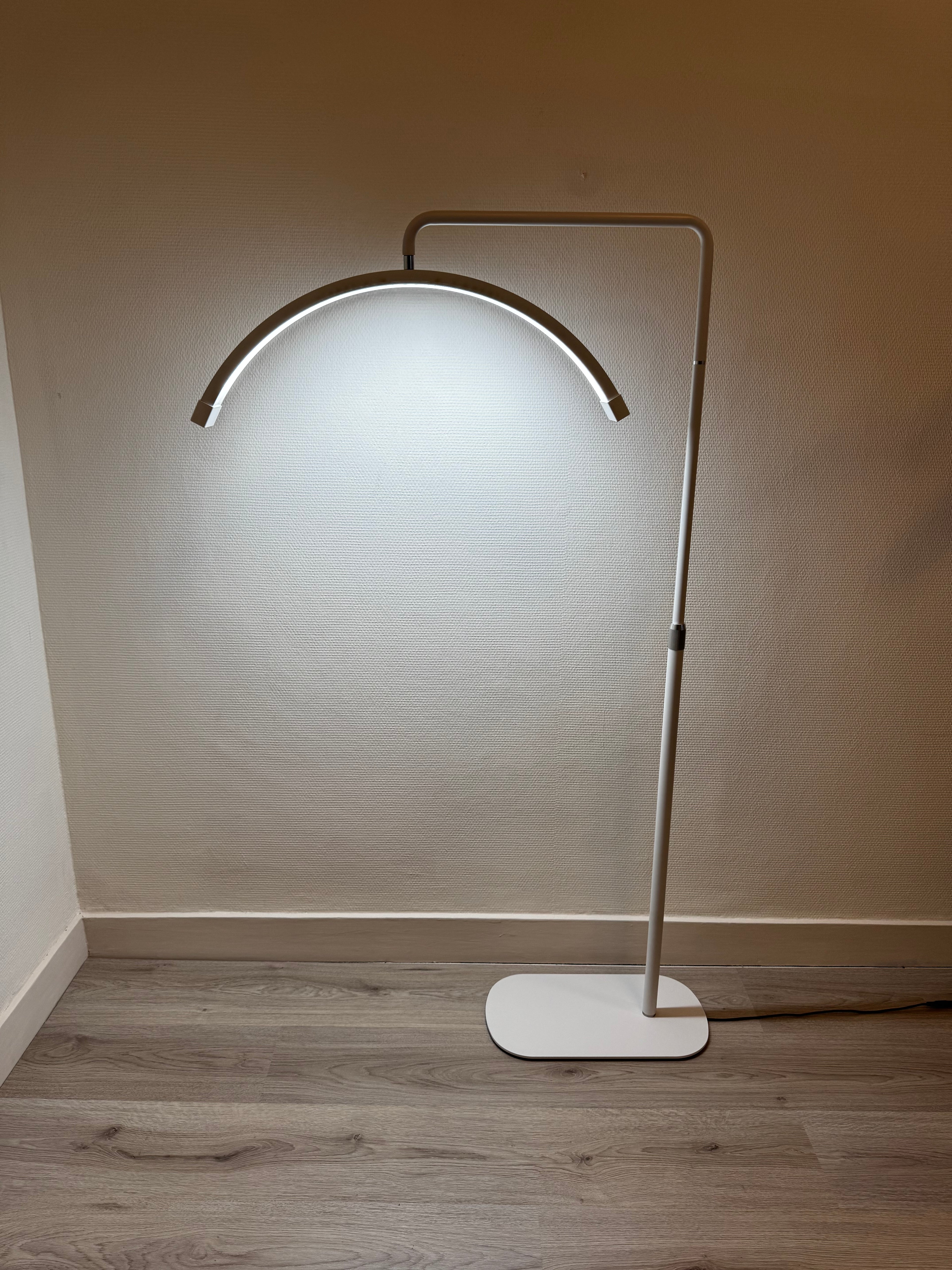 Beauty Light White